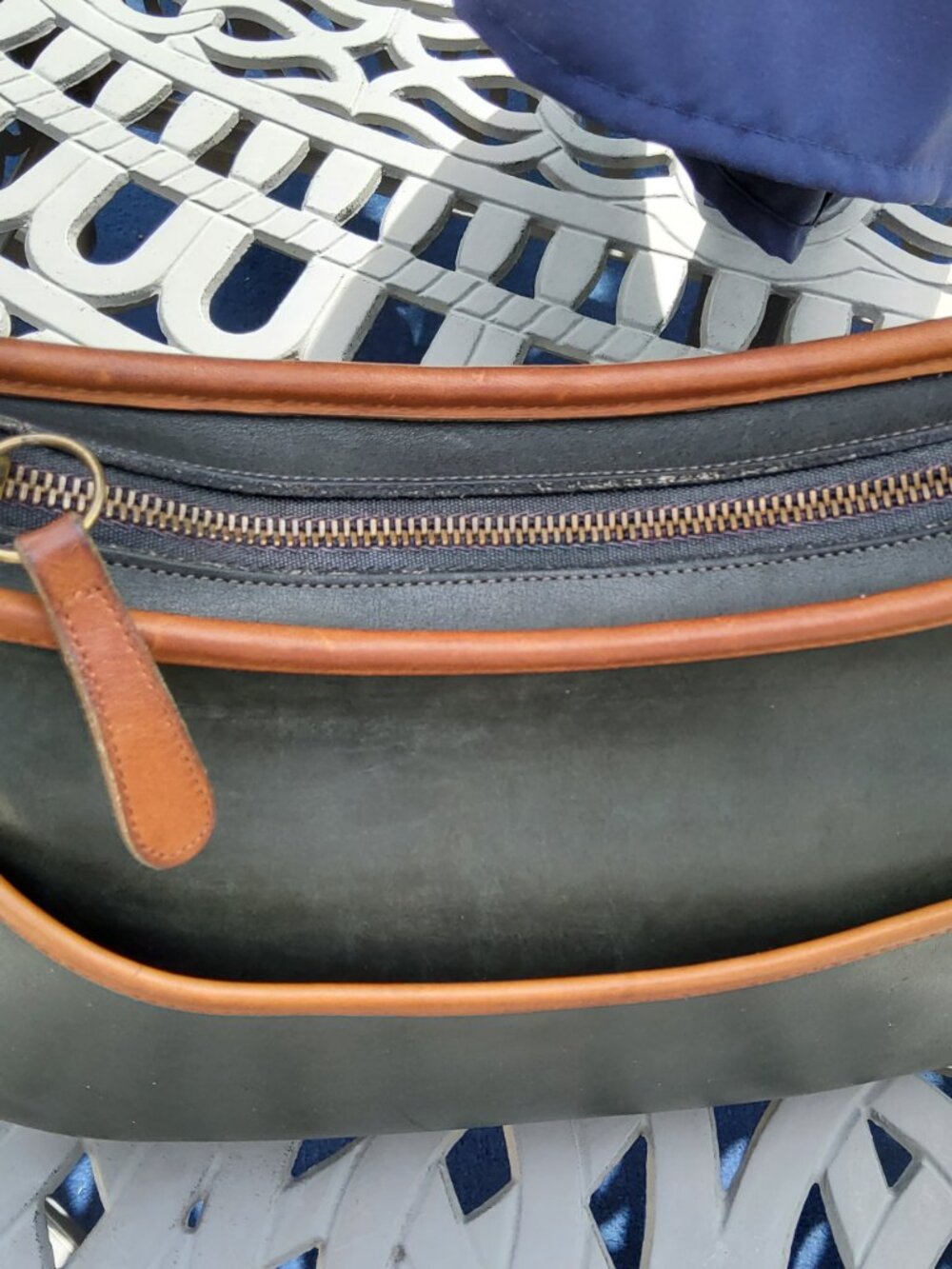Vintage Coach Classic Hobo Spectator 6855 in Forest Green and Tabac - Picture 9 of 13